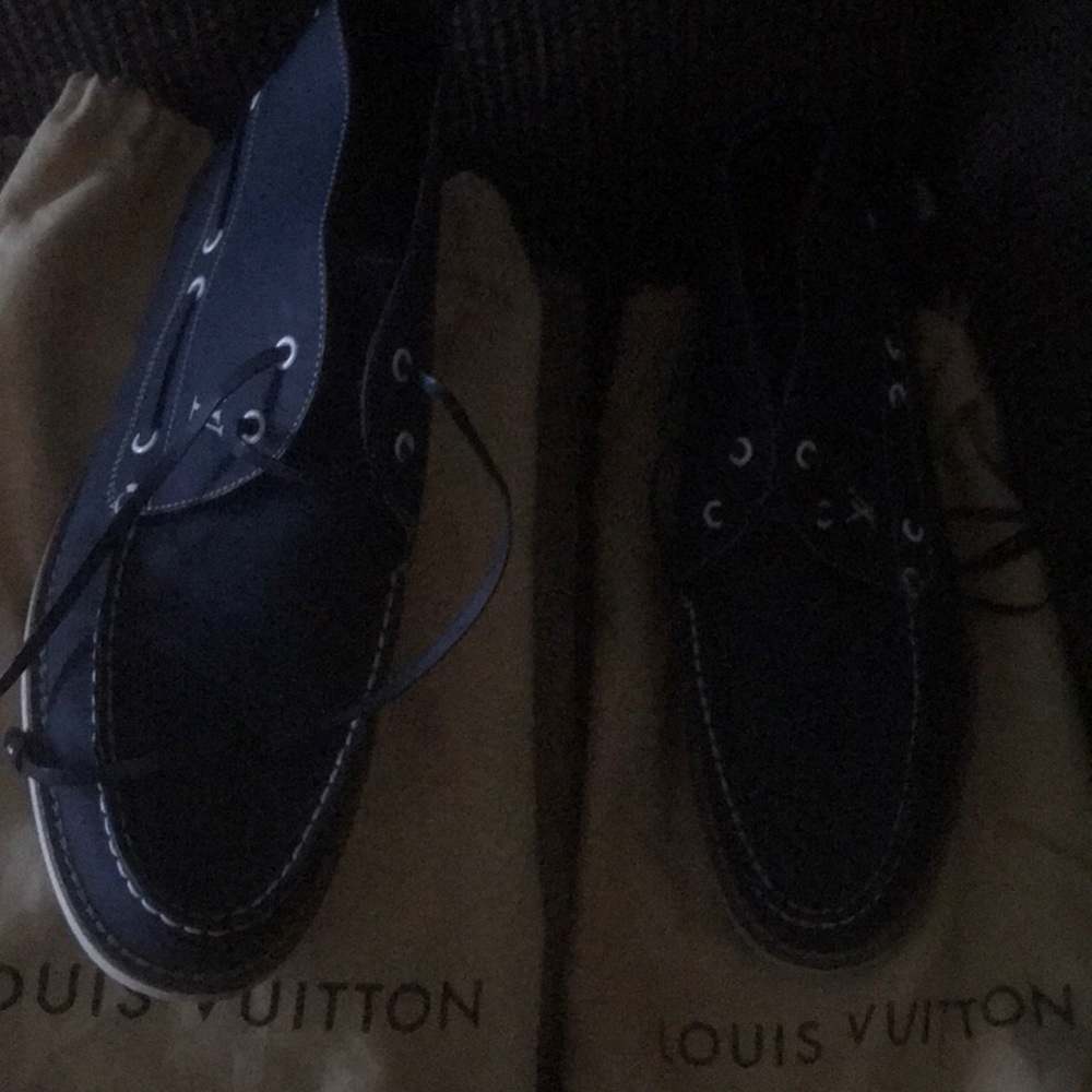Shoes - Picture 2 of 4